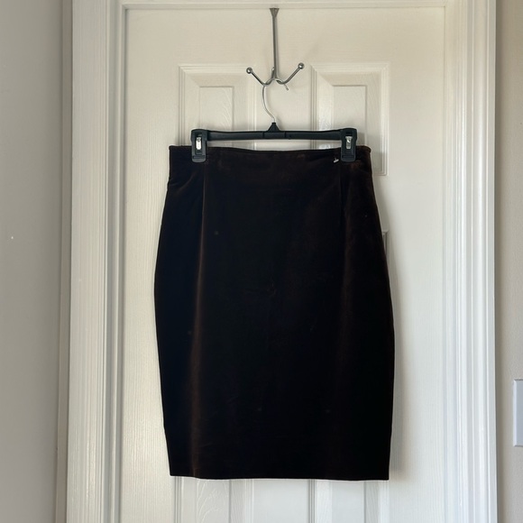 Chic Dark Brown Pencil Skirt - Picture 3 of 6